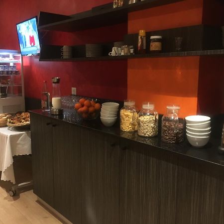 Le Grand Hotel Maubeuge ภายนอก รูปภาพ