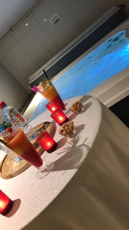 Le Grand Hotel Maubeuge ภายนอก รูปภาพ